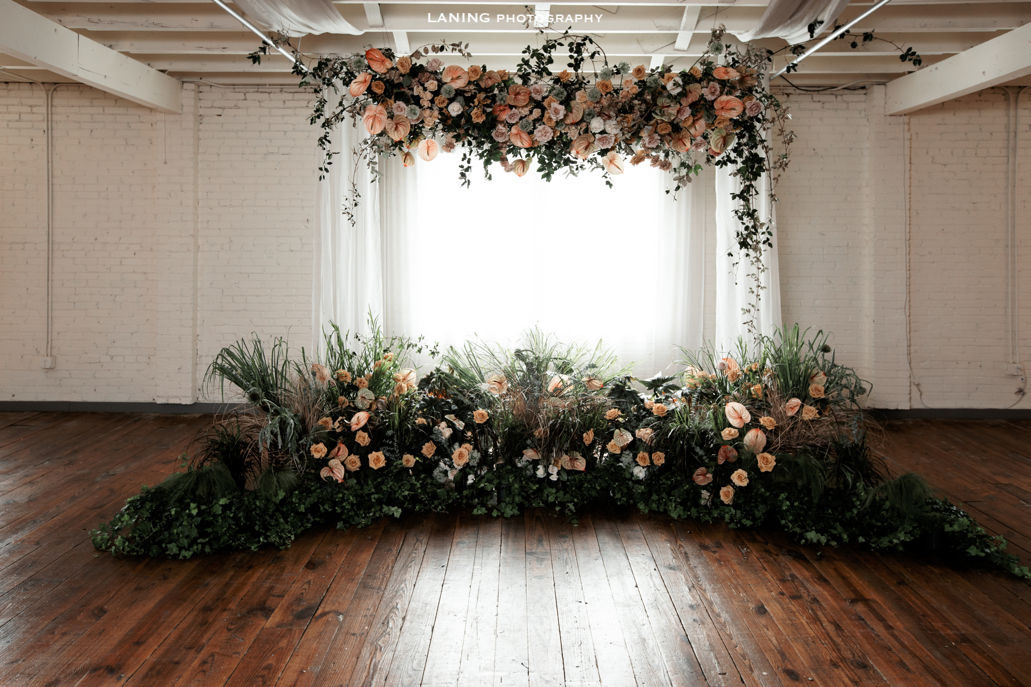 Creative Wedding Ceremony Backdrop Ideas